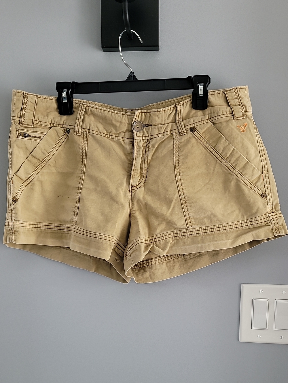 American Eagle Outfitters Khaki Cargo Shorts